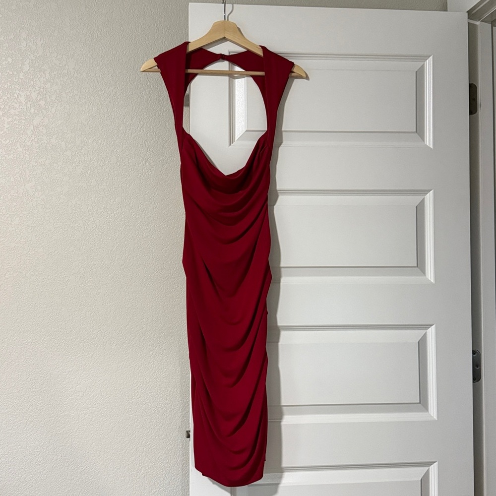 Nicole Miller Red Sleeveless Mid Length Dress